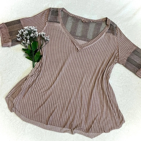 POL Dusty Rose Oversized Striped Top - Small - Picture 1 of 7